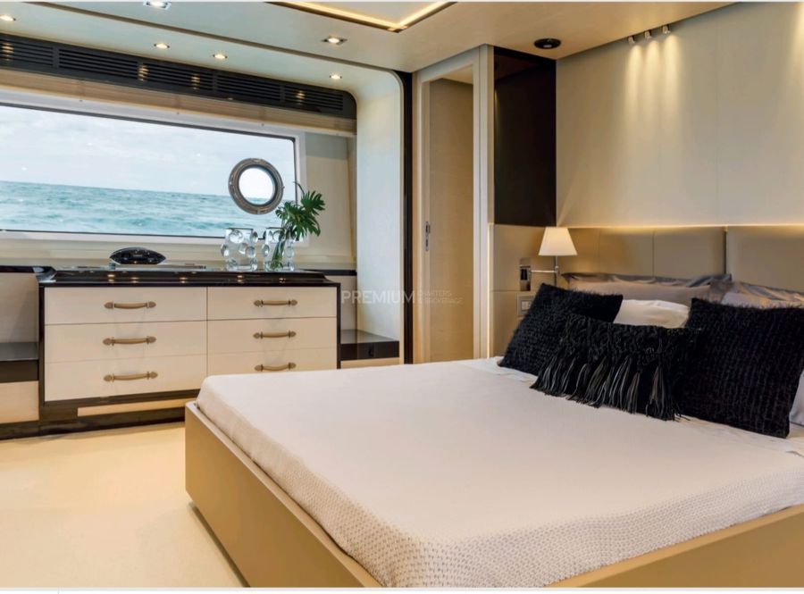 Azimut 83 - 2025