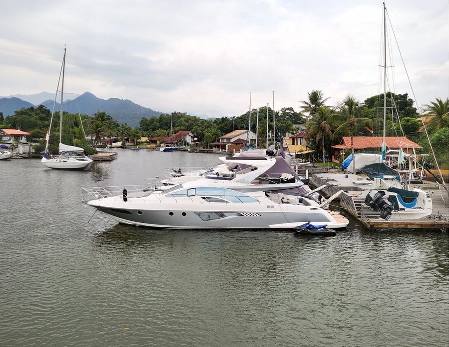 Intermarine 65